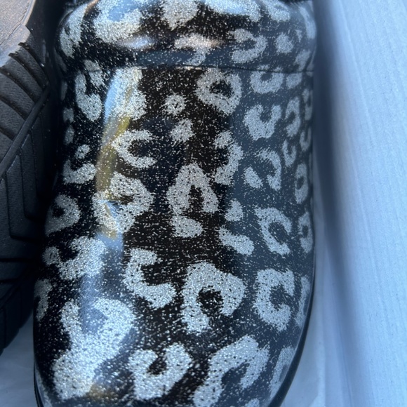 Savvy nursing clogs - Picture 3 of 3